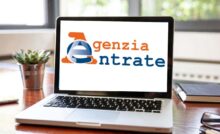 Computer e scritta Agenzia delle entrate